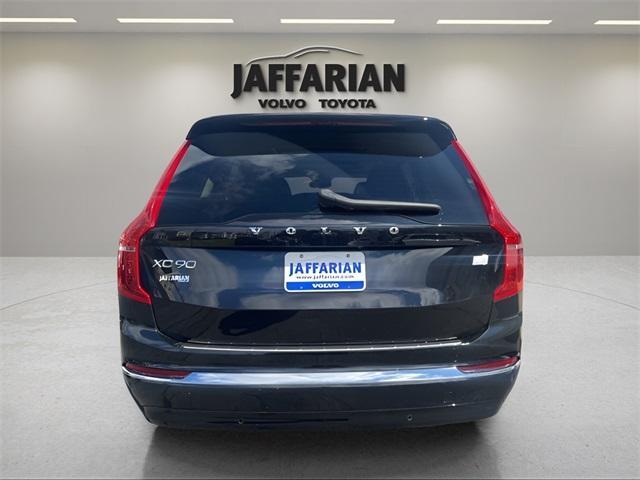 used 2023 Volvo XC90 Recharge Plug-In Hybrid car, priced at $61,000