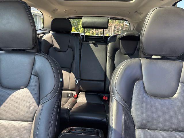 used 2022 Volvo XC60 car, priced at $34,898