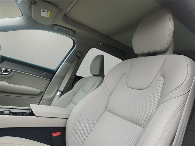 new 2025 Volvo XC90 Plug-In Hybrid car, priced at $82,405