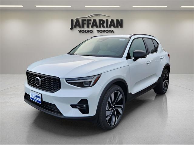 new 2025 Volvo XC40 car, priced at $49,790