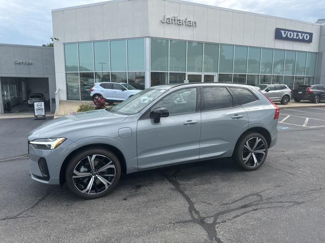 new 2025 Volvo XC60 car, priced at $71,665