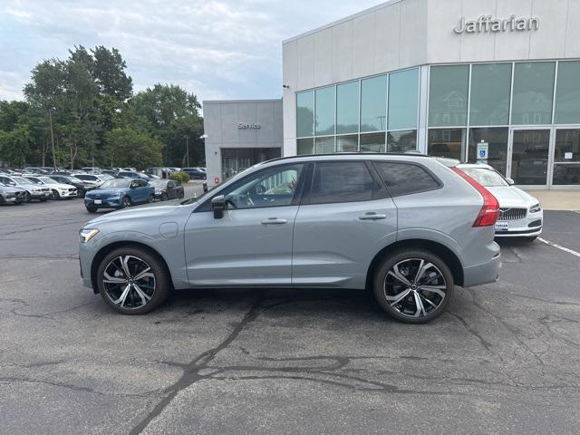 new 2025 Volvo XC60 car, priced at $71,665