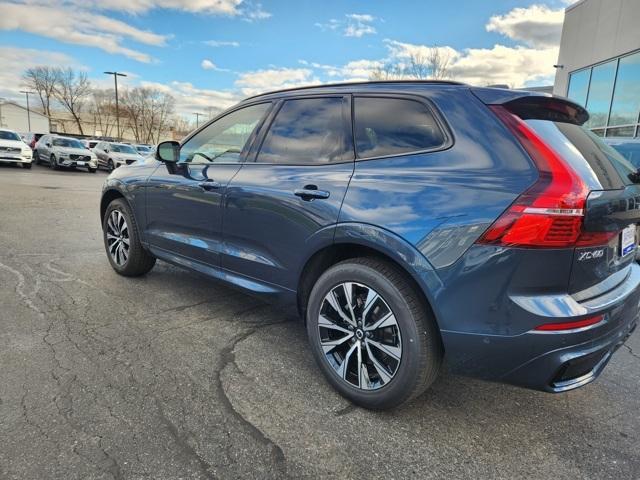 new 2025 Volvo XC60 car, priced at $54,925