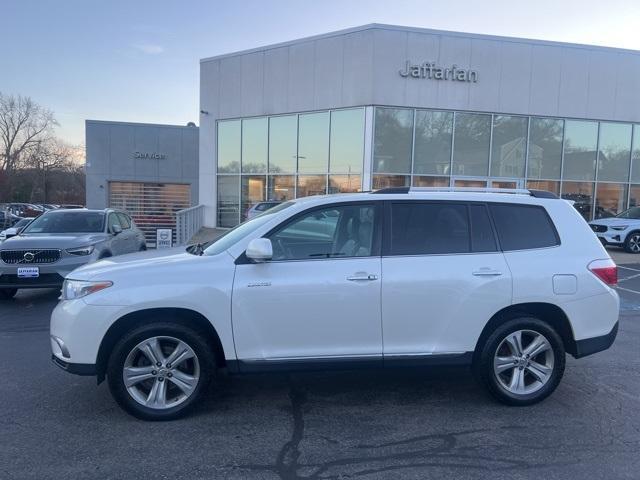 used 2013 Toyota Highlander car, priced at $12,989