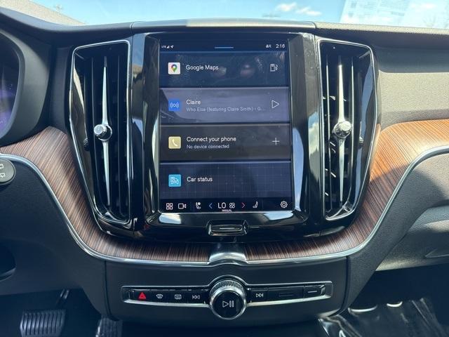 used 2022 Volvo XC60 car, priced at $29,788