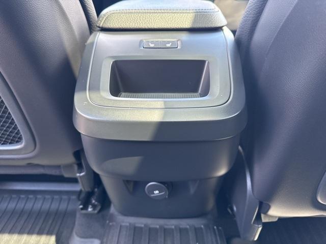 used 2022 Volvo XC60 car, priced at $29,788