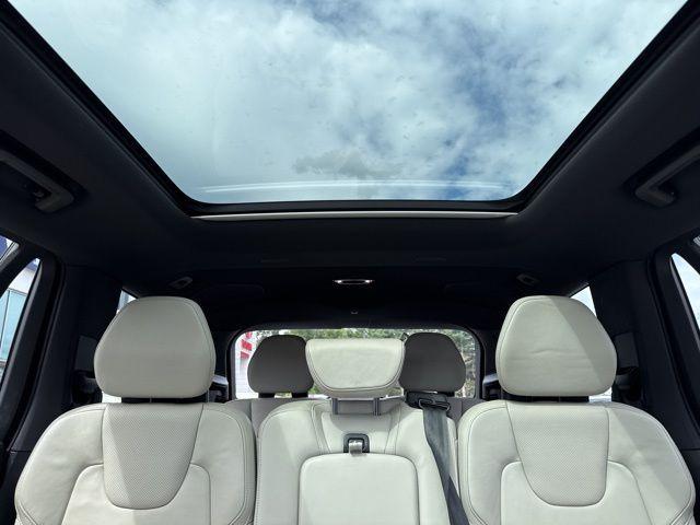 used 2022 Volvo XC90 Recharge Plug-In Hybrid car, priced at $47,000