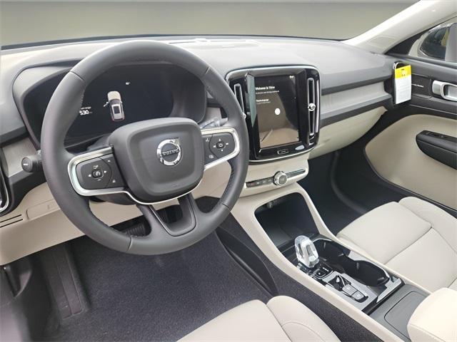 new 2025 Volvo XC40 car, priced at $52,015
