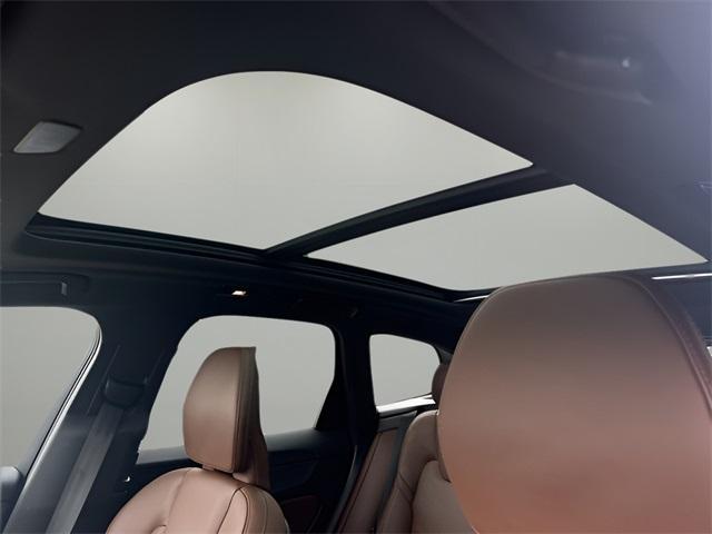 used 2022 Volvo XC60 car, priced at $41,288