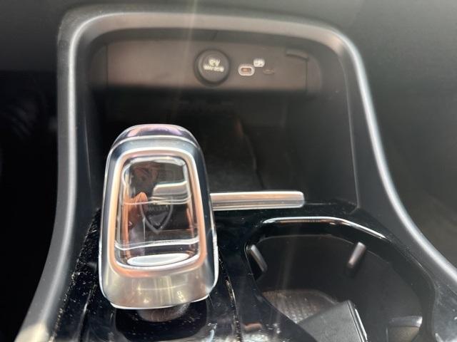 used 2024 Volvo XC40 car