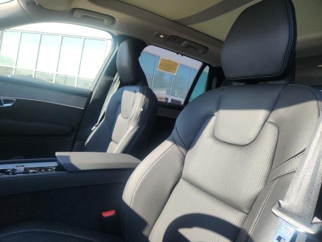 new 2025 Volvo XC90 car, priced at $78,465