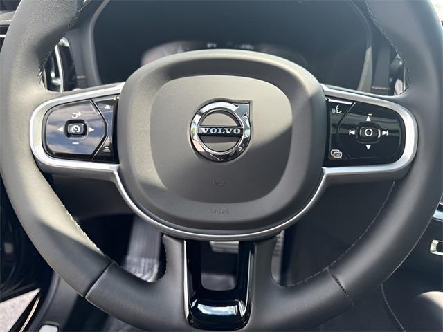 used 2022 Volvo S60 Recharge Plug-In Hybrid car, priced at $37,500