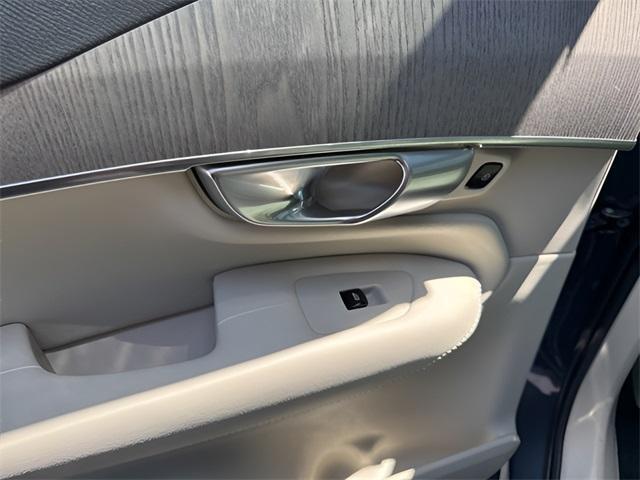 used 2024 Volvo XC90 Recharge Plug-In Hybrid car, priced at $61,991
