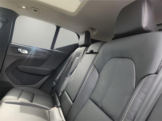 new 2025 Volvo XC40 car, priced at $52,015