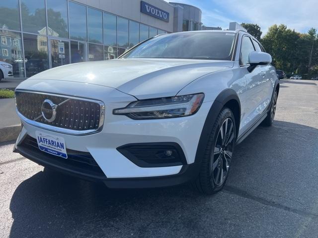 used 2021 Volvo V60 Cross Country car, priced at $31,288