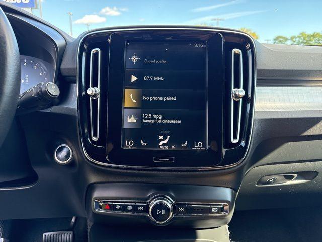 used 2019 Volvo XC40 car, priced at $18,288