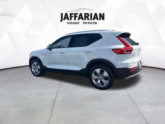 used 2019 Volvo XC40 car, priced at $18,288