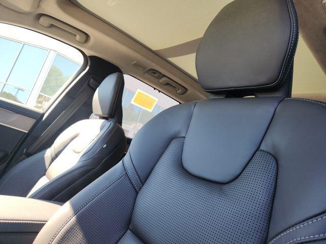 new 2026 Volvo XC90 car, priced at $79,885