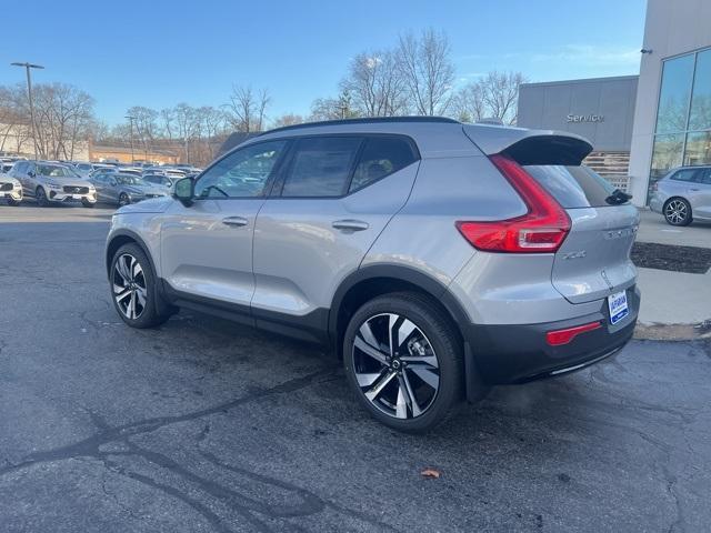 new 2025 Volvo XC40 car, priced at $51,990