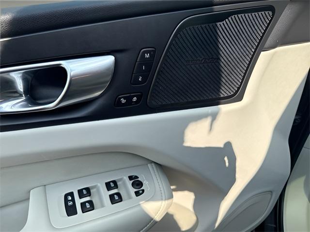 used 2022 Volvo XC60 car, priced at $39,500