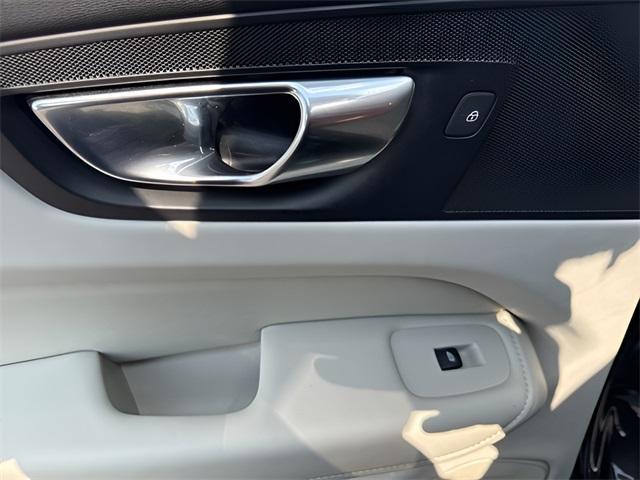 used 2022 Volvo XC60 car, priced at $39,500