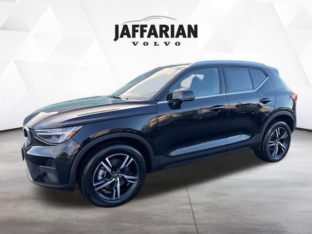 used 2025 Volvo XC40 car, priced at $31,500