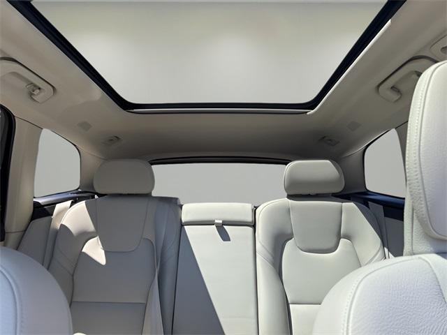 used 2024 Volvo XC60 Recharge Plug-In Hybrid car, priced at $52,250