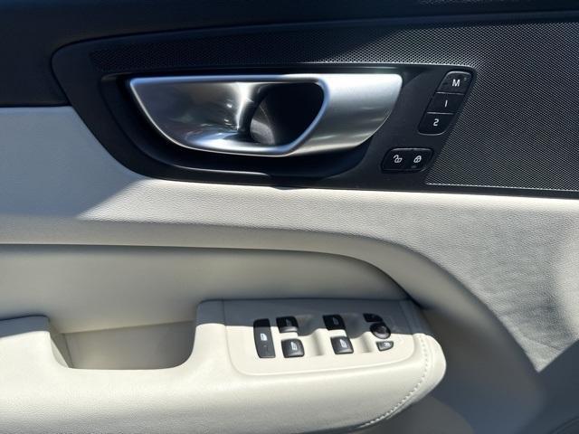used 2024 Volvo XC60 Recharge Plug-In Hybrid car, priced at $52,250