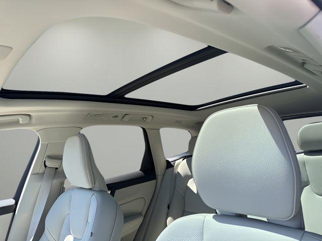 used 2024 Volvo XC60 Recharge Plug-In Hybrid car, priced at $48,500
