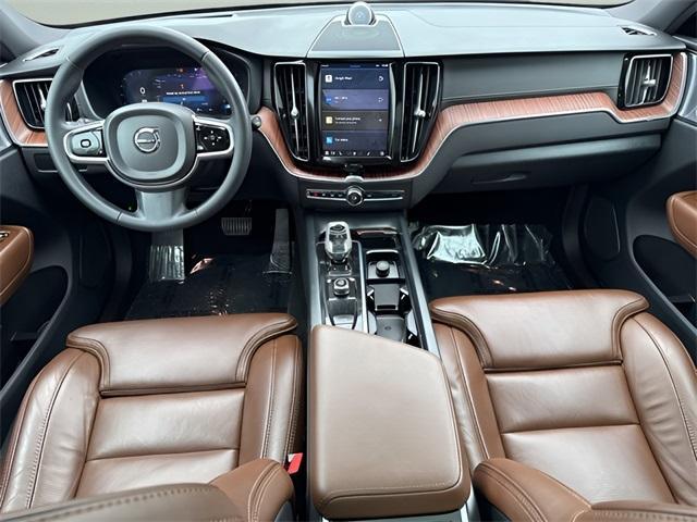 used 2023 Volvo XC60 car, priced at $43,999