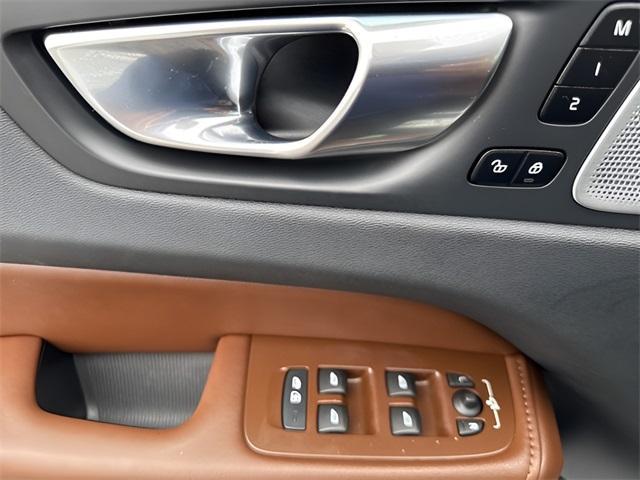 used 2023 Volvo XC60 car, priced at $43,999