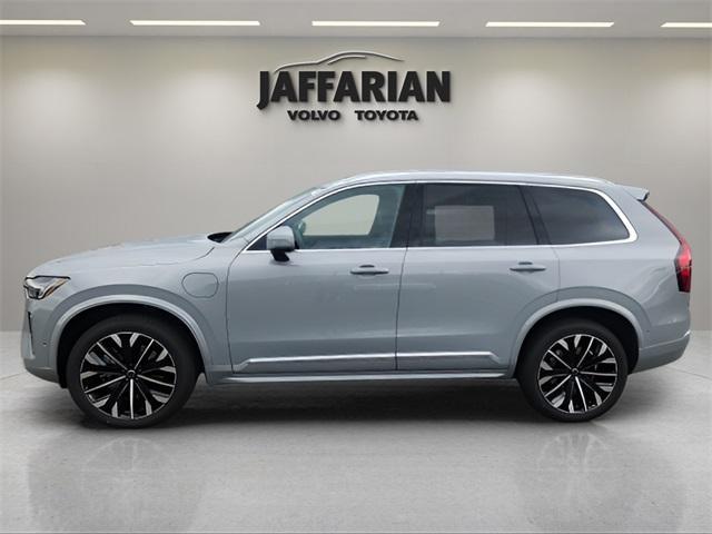 new 2025 Volvo XC90 Plug-In Hybrid car, priced at $82,405
