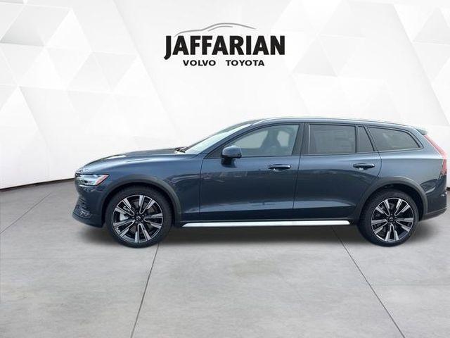 new 2026 Volvo V60 Cross Country car, priced at $62,145