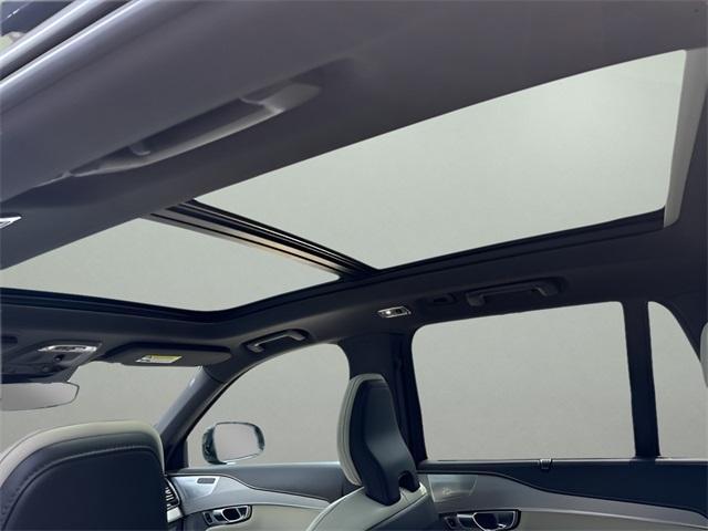 used 2022 Volvo XC90 Recharge Plug-In Hybrid car, priced at $50,950