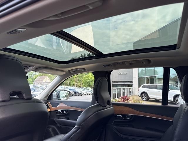 used 2022 Volvo XC90 car, priced at $37,500