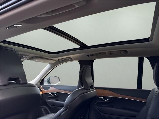 used 2022 Volvo XC90 car, priced at $36,991