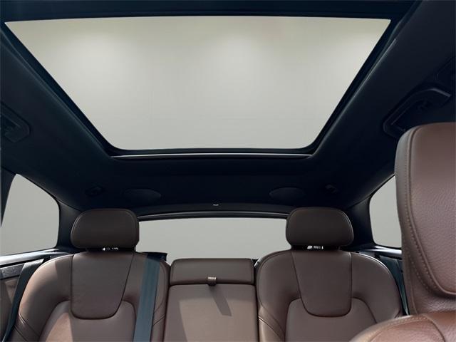 used 2023 Volvo XC60 car, priced at $39,500