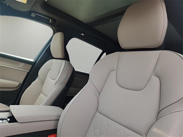 new 2025 Volvo XC90 Plug-In Hybrid car, priced at $78,815
