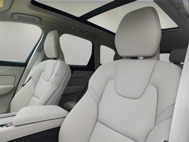 new 2025 Volvo XC60 car, priced at $55,360