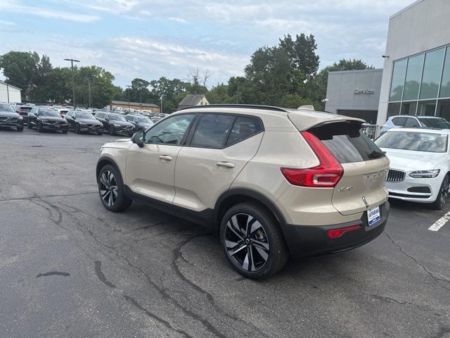 new 2025 Volvo XC40 car, priced at $51,040