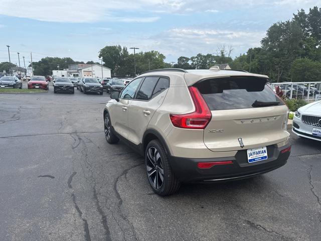 new 2025 Volvo XC40 car, priced at $51,040