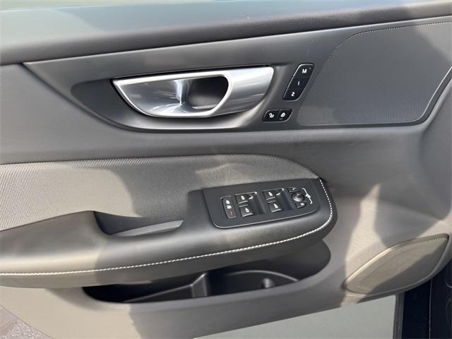 used 2024 Volvo S60 Recharge Plug-In Hybrid car, priced at $39,900
