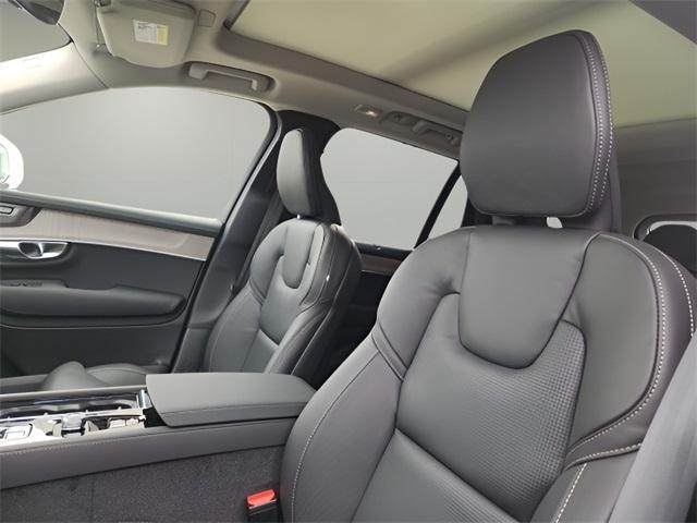 new 2025 Volvo XC90 Plug-In Hybrid car, priced at $82,405