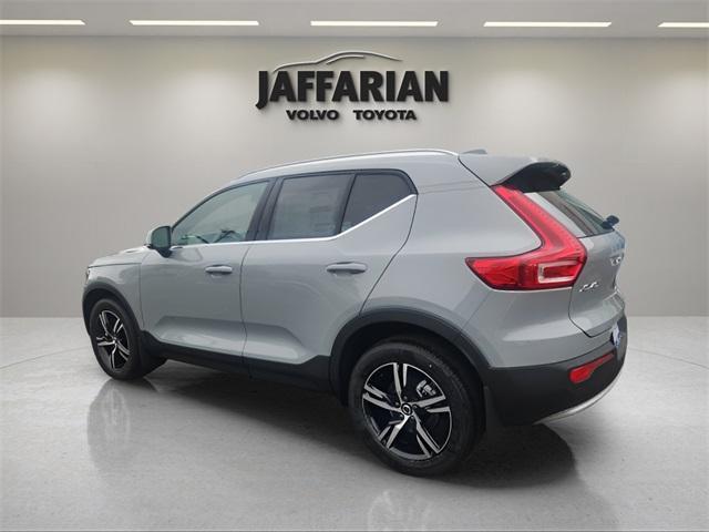 new 2025 Volvo XC40 car, priced at $45,245