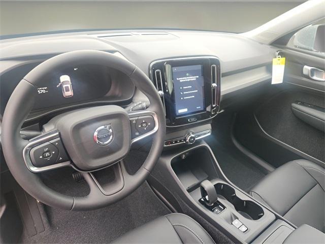 new 2025 Volvo XC40 car, priced at $45,245