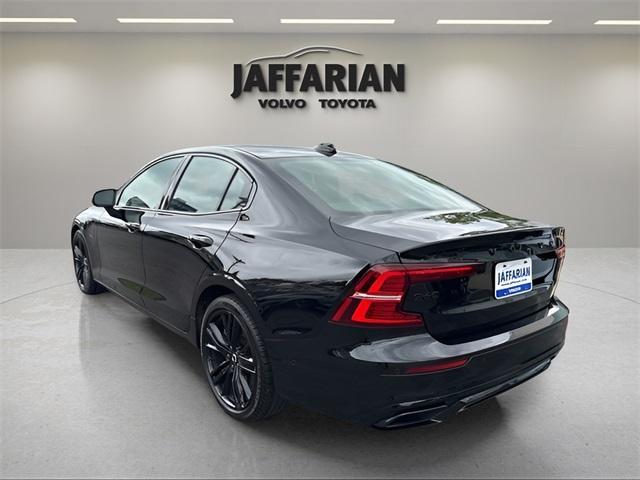 used 2022 Volvo S60 Recharge Plug-In Hybrid car, priced at $35,900