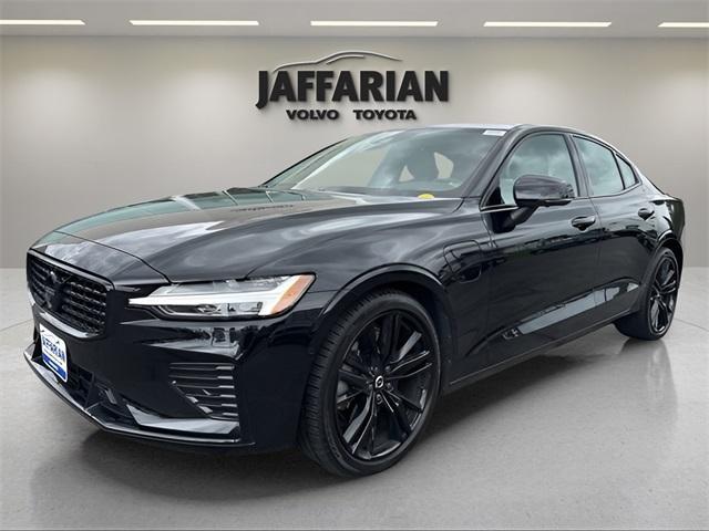 used 2022 Volvo S60 Recharge Plug-In Hybrid car, priced at $35,900