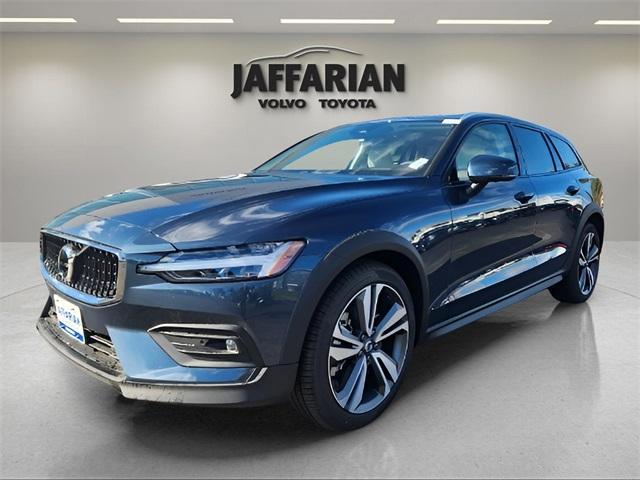 new 2025 Volvo V60 Cross Country car, priced at $55,025