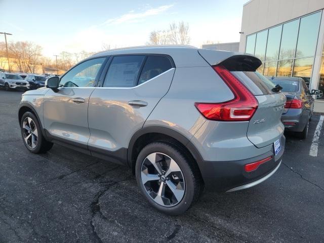 new 2025 Volvo XC40 car, priced at $46,015