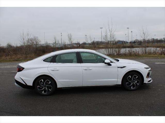 new 2024 Hyundai Sonata car, priced at $31,020